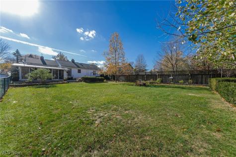 6287 Highland Road Cleveland OH 44143