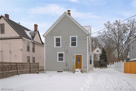 2296 E 97th Street Cleveland OH 44106
