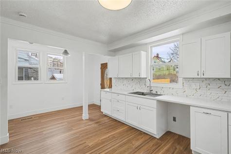 2296 E 97th Street Cleveland OH 44106