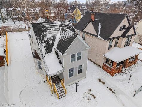 2296 E 97th Street Cleveland OH 44106