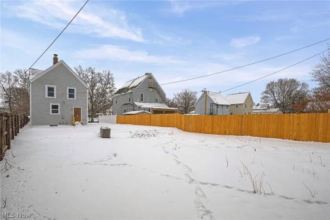 2296 E 97th Street Cleveland OH 44106