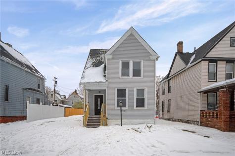 2296 E 97th Street Cleveland OH 44106