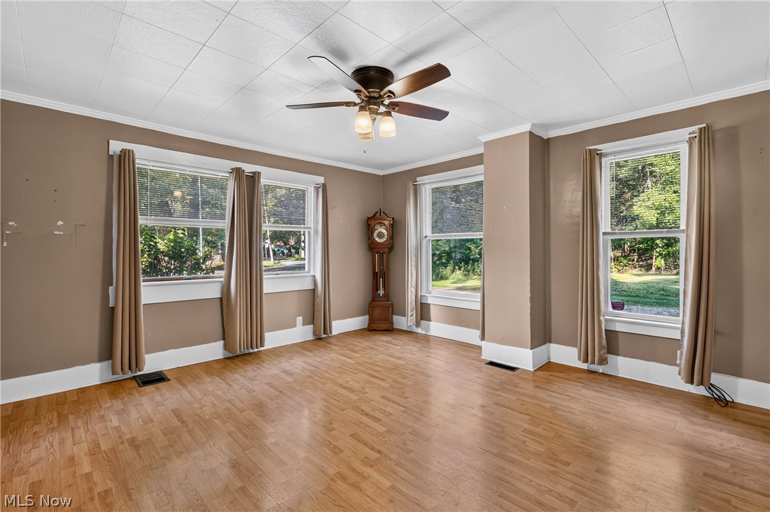 3227 Oaklawn Avenue SE Warren OH 44484