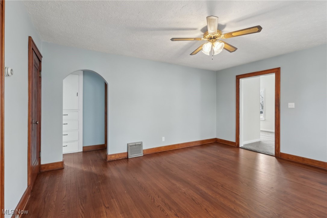 469 Madison Street Ravenna OH 44266