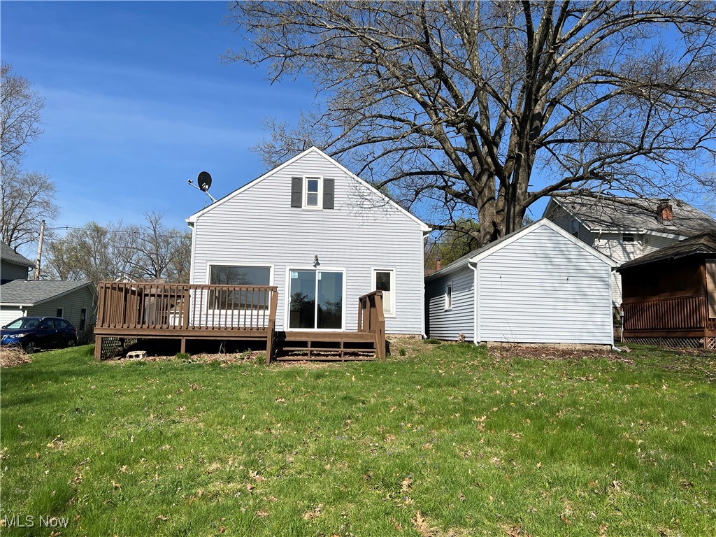 469 Madison Street Ravenna OH 44266