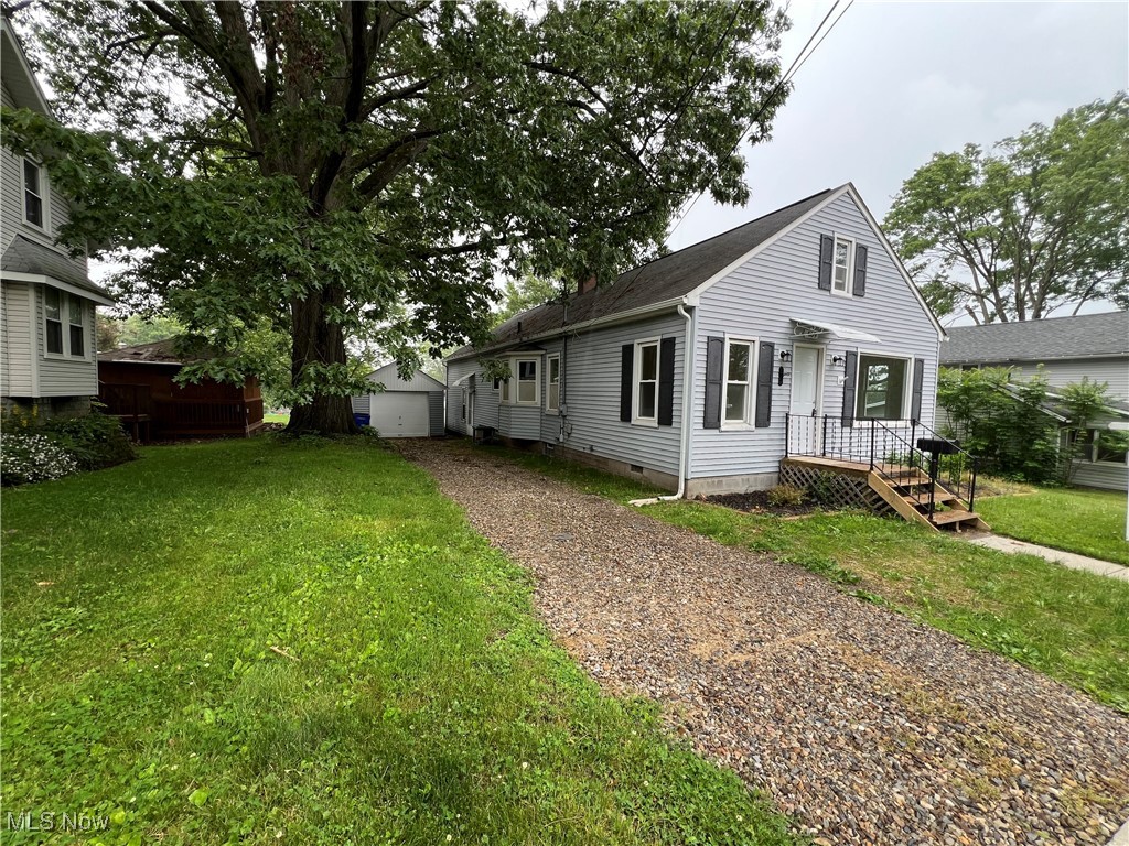 469 Madison Street Ravenna OH 44266