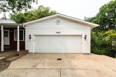 1490 Garfield Avenue Brunswick OH 44212