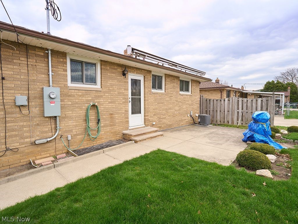 12101 Tucson Drive Parma OH 44130