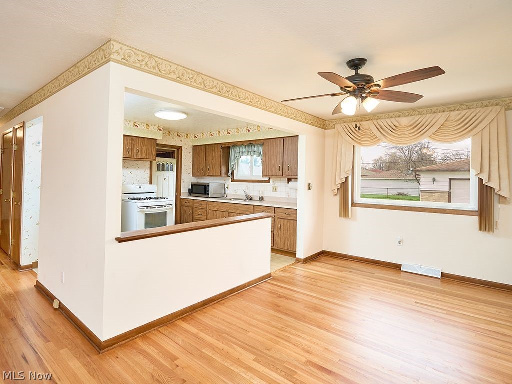 12101 Tucson Drive Parma OH 44130