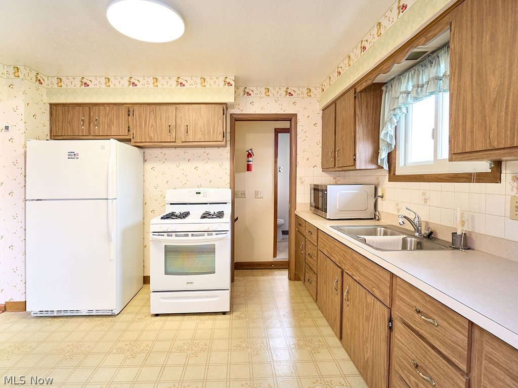 12101 Tucson Drive Parma OH 44130