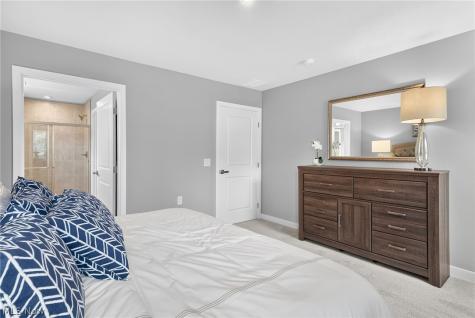 302 Ridgewater Drive Elyria OH 44035
