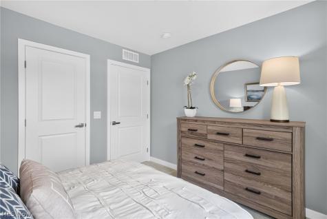302 Ridgewater Drive Elyria OH 44035