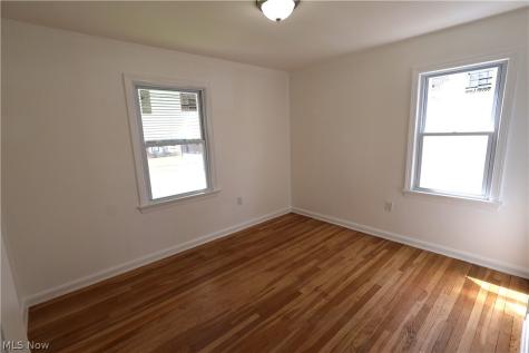 16405 Glendale Avenue Cleveland OH 44128
