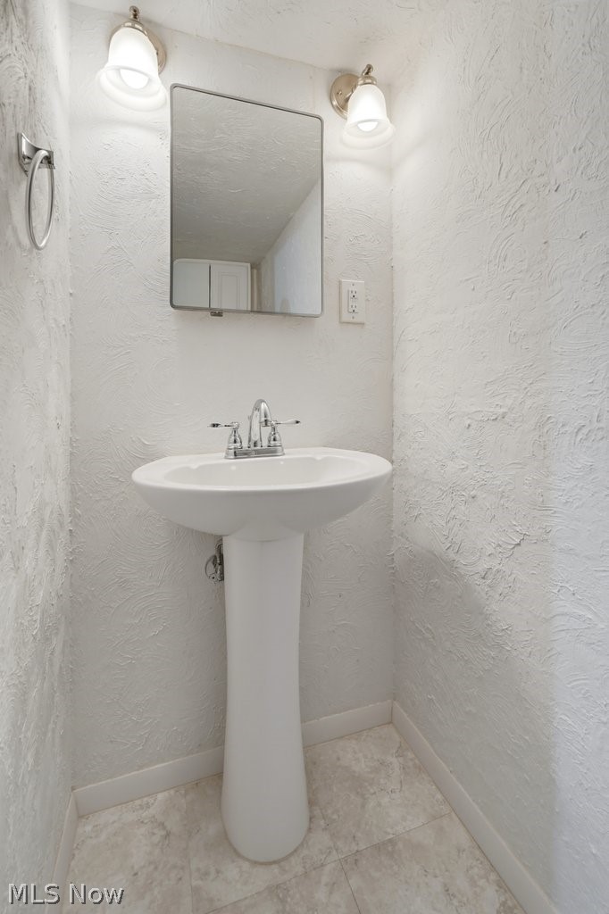 6515 Antoinette Drive Mentor OH 44060