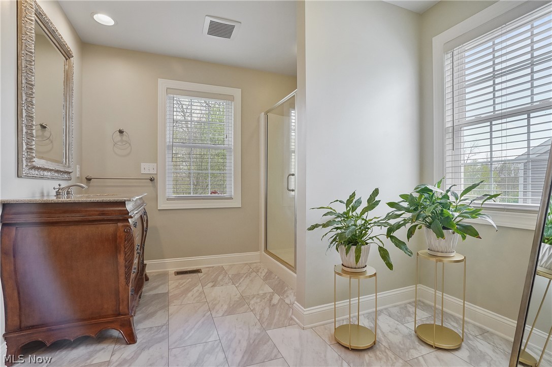 37 Clayton Court Hudson OH 44236