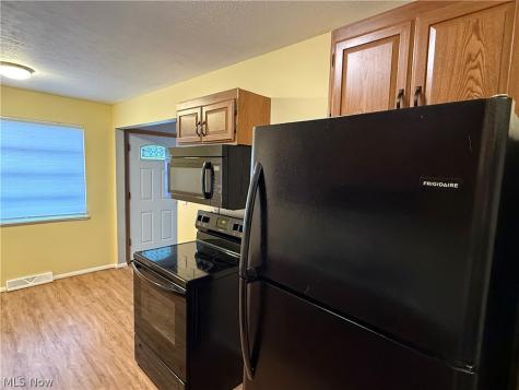 13475 Brookhaven Boulevard Brook Park OH 44142