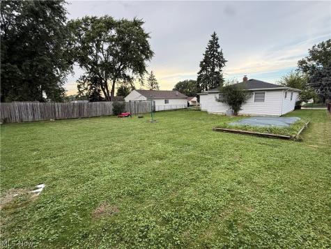13475 Brookhaven Boulevard Brook Park OH 44142