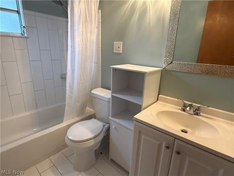 13475 Brookhaven Boulevard Brook Park OH 44142