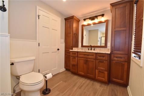 3706 Poe Road Medina OH 44256