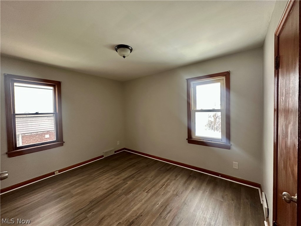 4904 E 90th Street Garfield Heights OH 44125