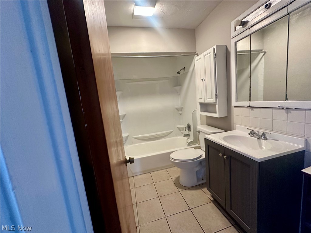 4904 E 90th Street Garfield Heights OH 44125