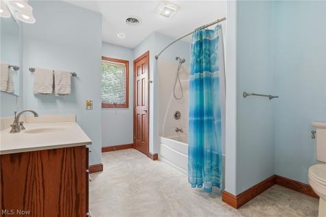 3199 Blake Road Wadsworth OH 44281