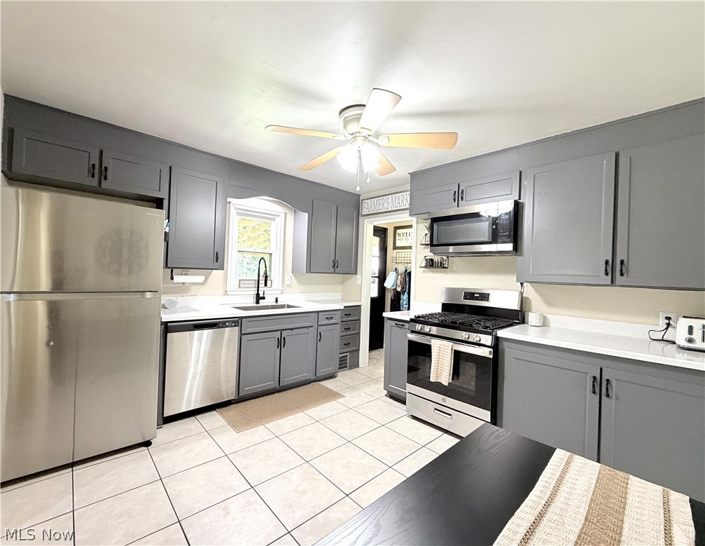 3417 Kneirim Drive Lorain OH 44053