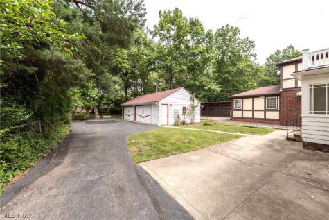 3373 Blanche Avenue Cleveland Heights OH 44118