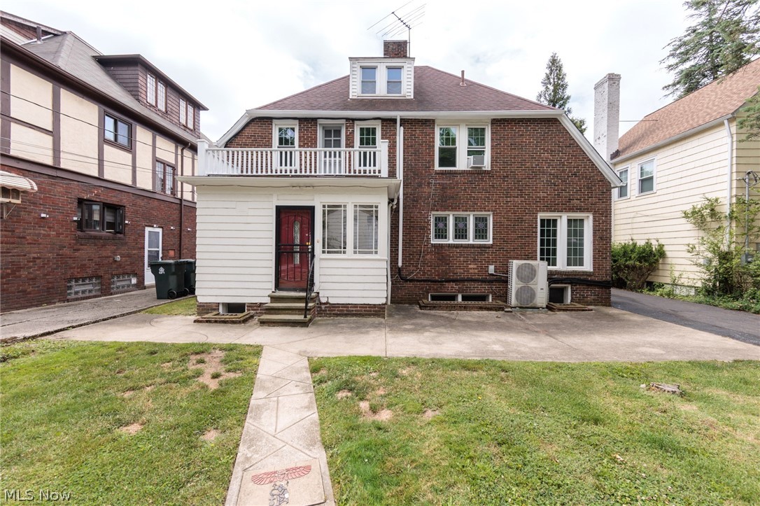 3373 Blanche Avenue Cleveland Heights OH 44118