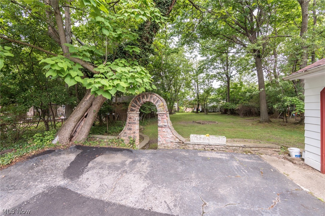 3373 Blanche Avenue Cleveland Heights OH 44118