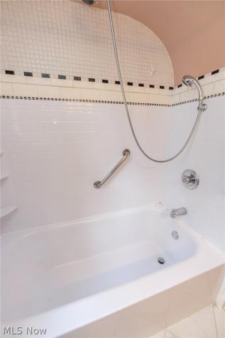 3373 Blanche Avenue Cleveland Heights OH 44118