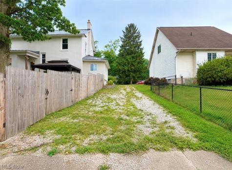 3904 Princeton Avenue NW Massillon OH 44646