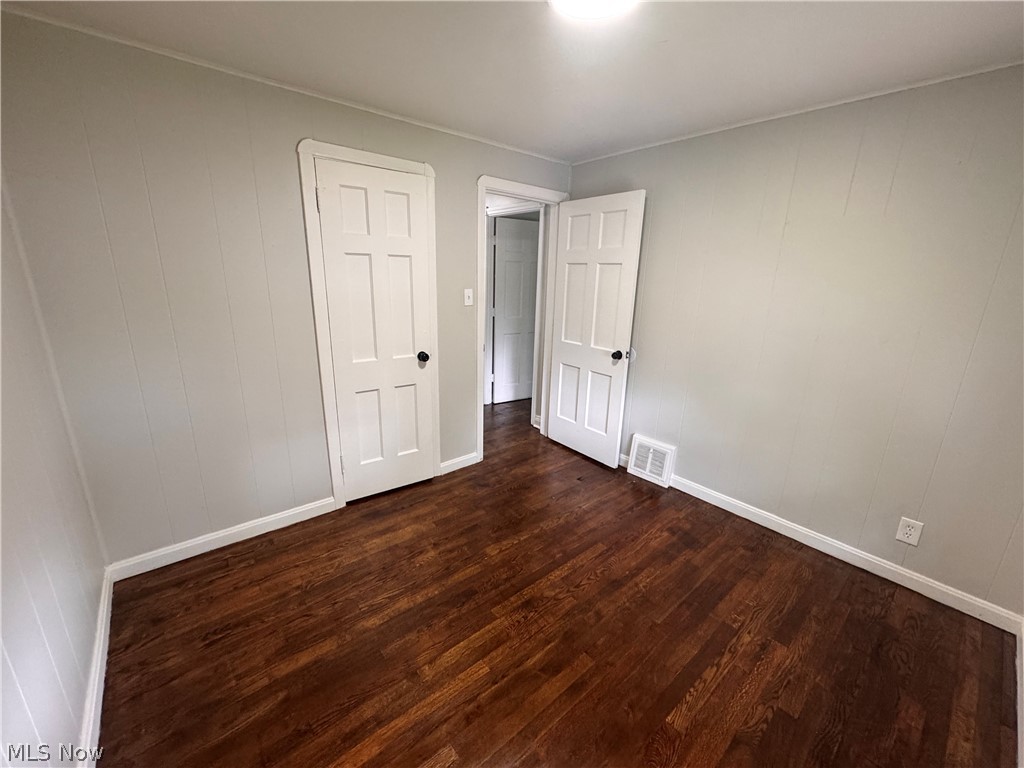 16611 Eldamere Avenue Cleveland OH 44128
