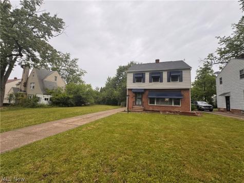 16611 Eldamere Avenue Cleveland OH 44128