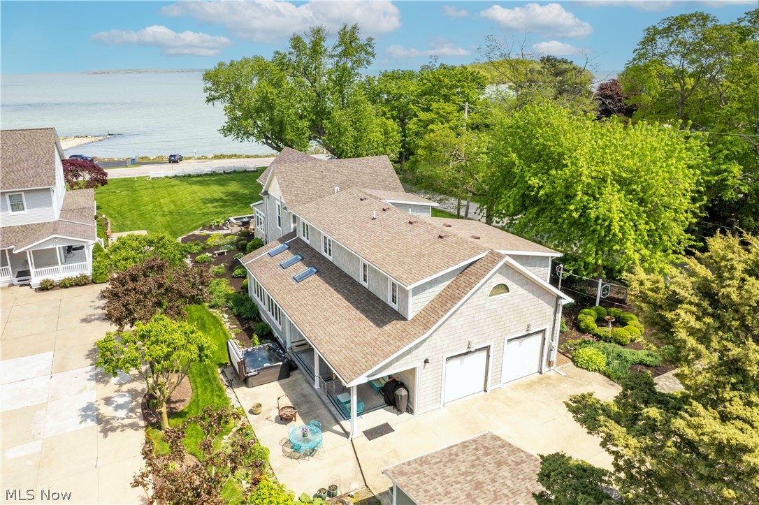 5078 E Water Street Port Clinton OH 43452