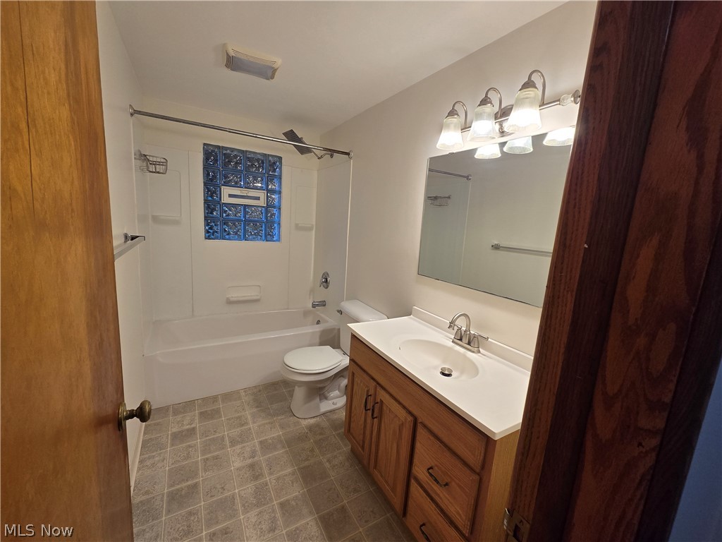 273 Simcox Street Wadsworth OH 44281