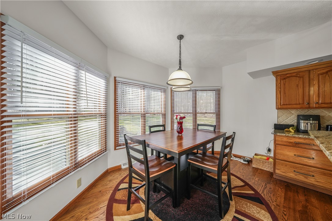 11779 Derbyshire Lane Chagrin Falls OH 44023