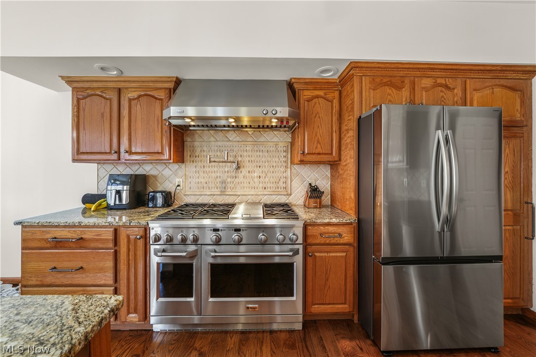 11779 Derbyshire Lane Chagrin Falls OH 44023