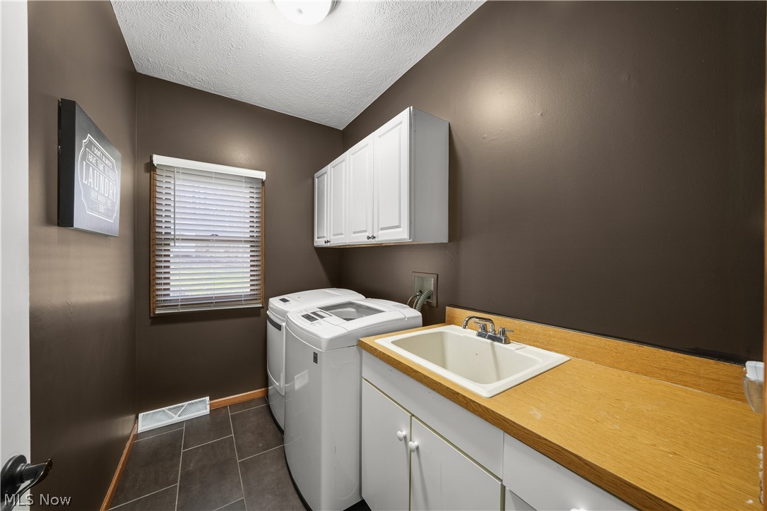 11779 Derbyshire Lane Chagrin Falls OH 44023