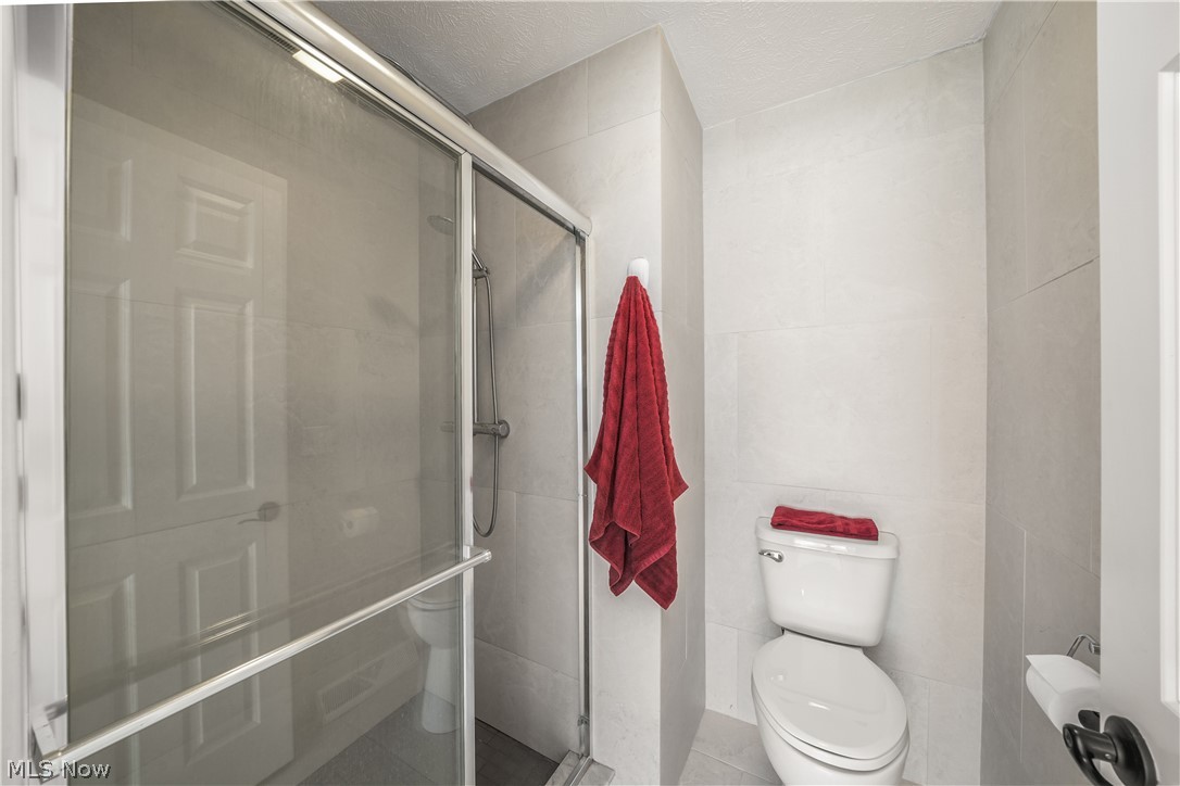 11779 Derbyshire Lane Chagrin Falls OH 44023