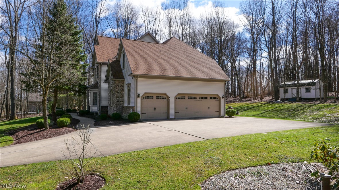 11779 Derbyshire Lane Chagrin Falls OH 44023