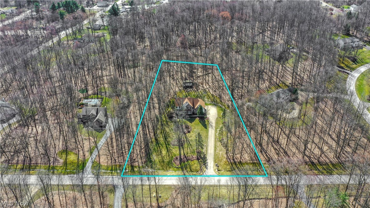 11779 Derbyshire Lane Chagrin Falls OH 44023
