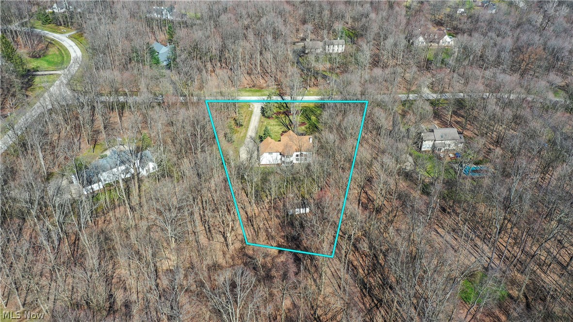11779 Derbyshire Lane Chagrin Falls OH 44023