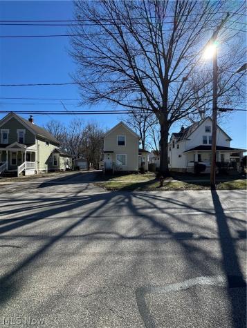 194 E Bridge Street Berea OH 44017