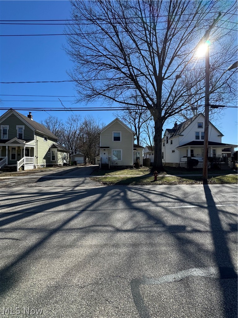 194 E Bridge Street Berea OH 44017