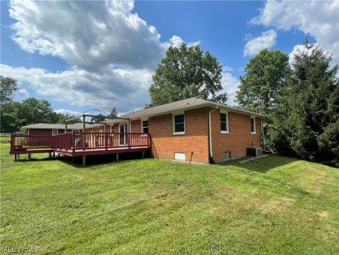 5724 Bonnie Lou Drive New Franklin OH 44319
