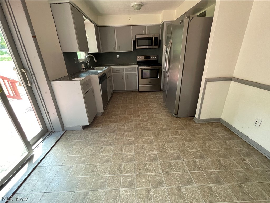 5724 Bonnie Lou Drive New Franklin OH 44319