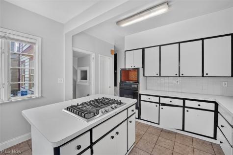 3335 Euclid Heights Boulevard Cleveland Heights OH 44118