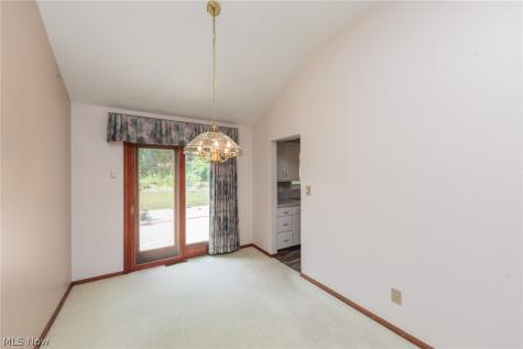 2207 Jacqueline Drive Parma OH 44134