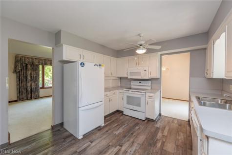 2207 Jacqueline Drive Parma OH 44134